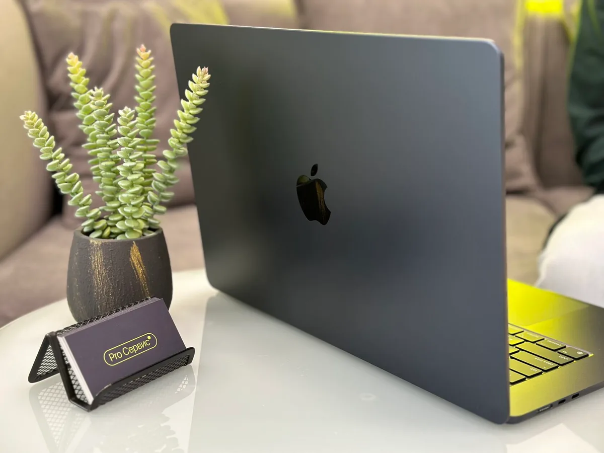 MacBook Air 15 M2 можно купить с доставкой в Про Сервис