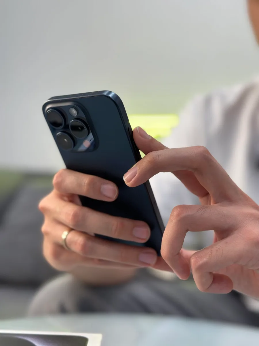 Рекомендуем к покупке.Apple iPhone 15 Pro.  В наличии в Про Сервис, Сургут