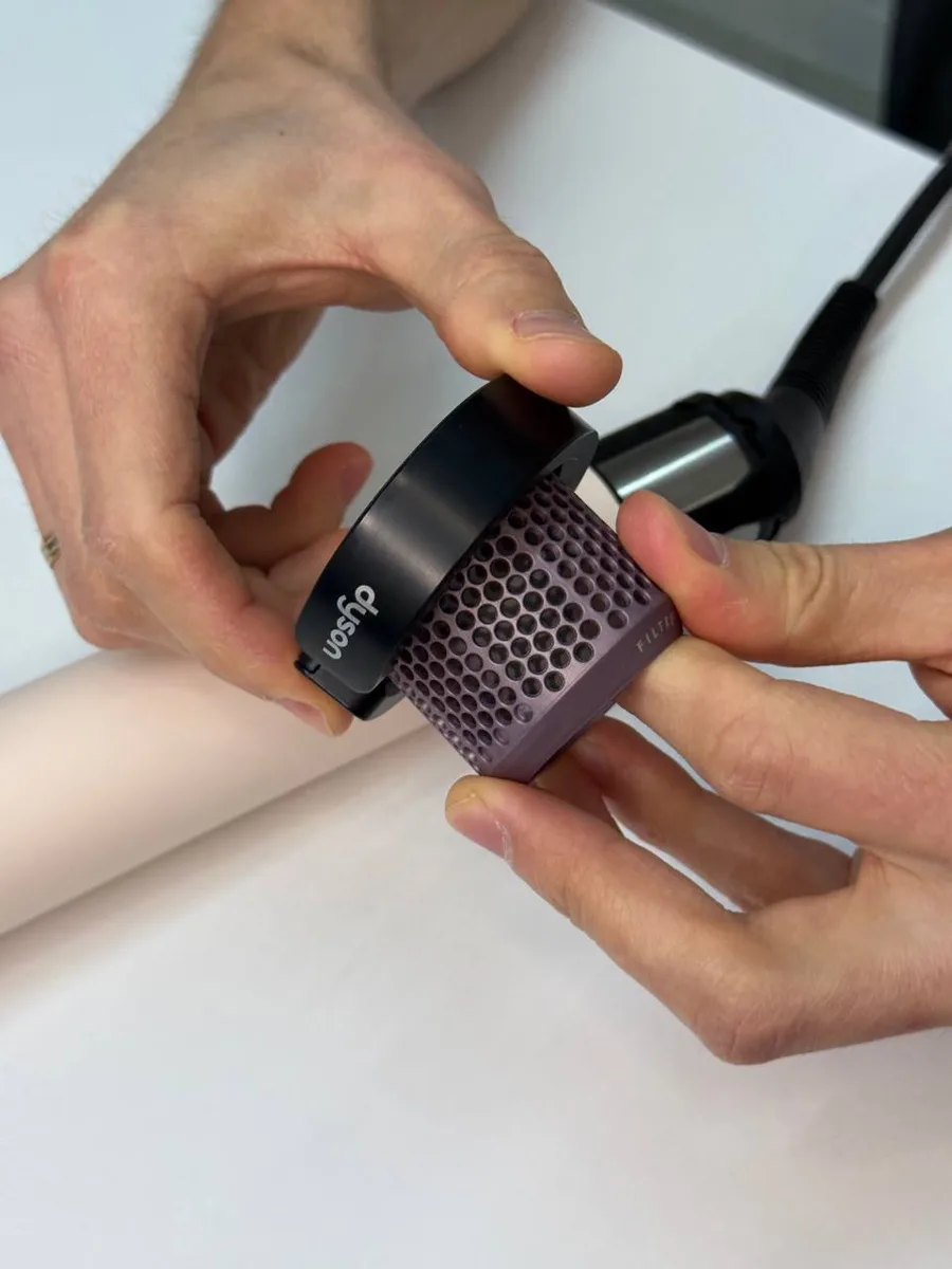 Как очистить фильтр стайлера Dyson.JPG